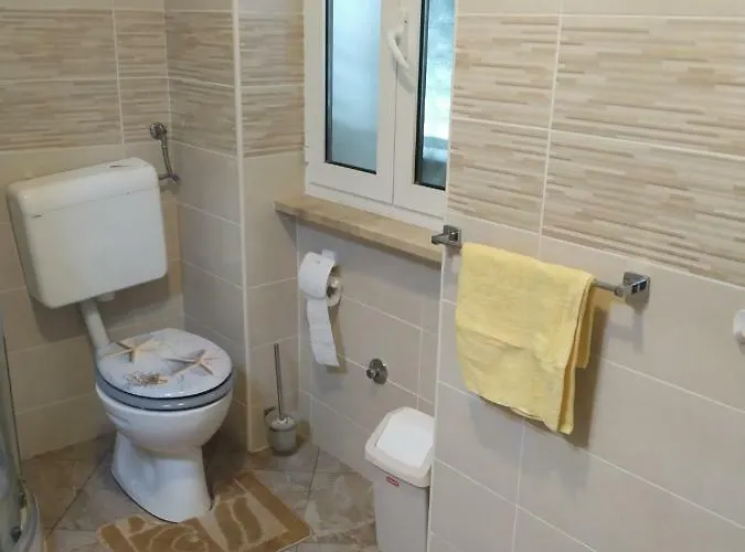 Manuela マトゥリ