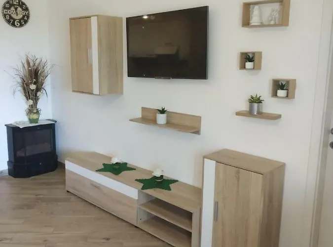 Manuela マトゥリ