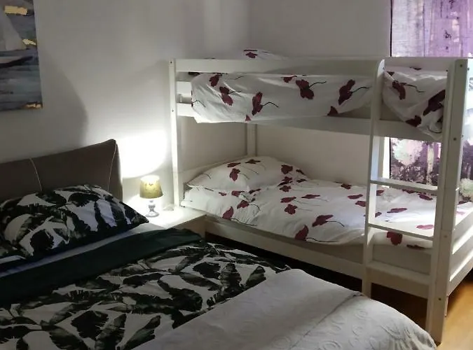 Manuela アパート